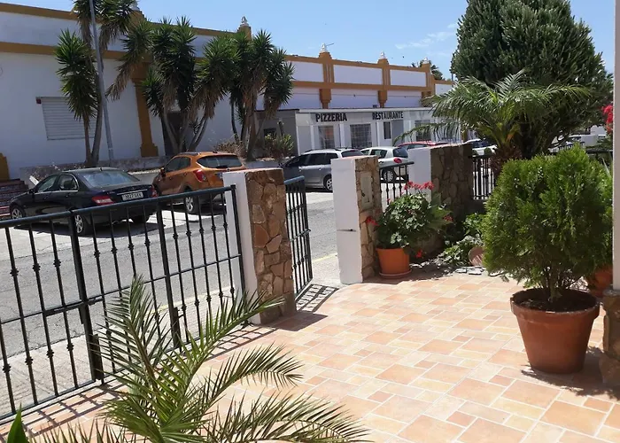 Atalaya A Pie De Playa كونيل ذي لا فرونتيرا